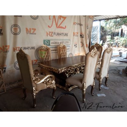 Luxurious Carved Dining Table Sets